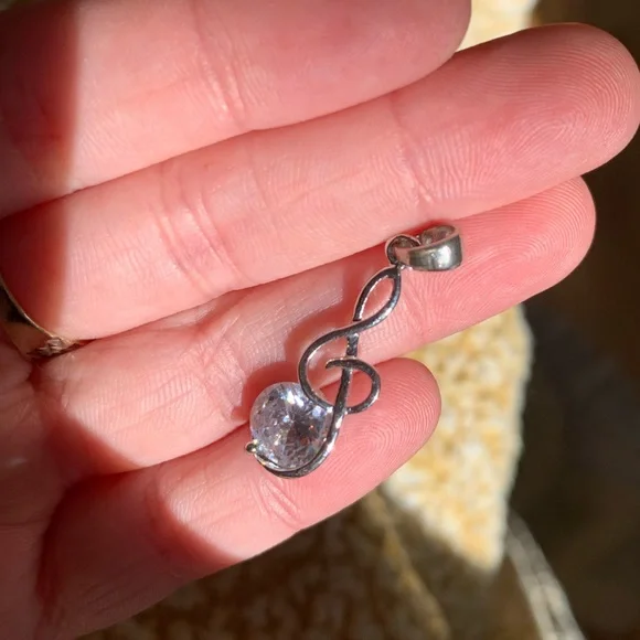 Jewelry - Picture 2 of 6